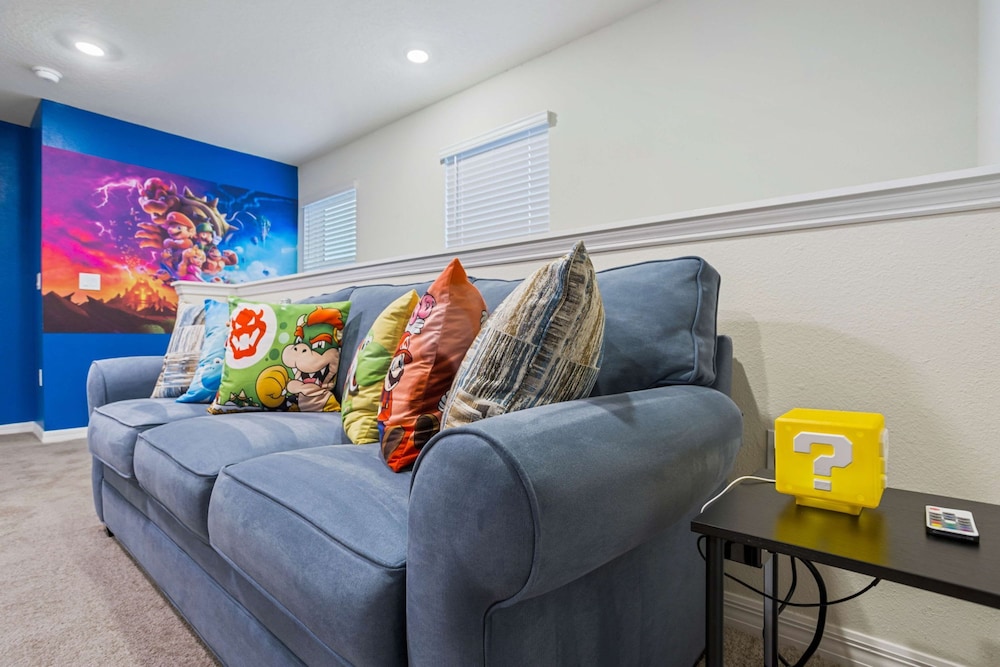 Brand New 5 bed Villa in Windsor Cay