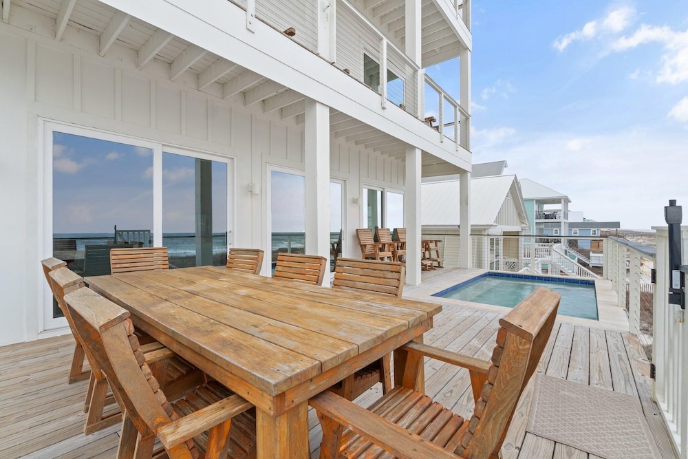 Shipfaced Beach House
