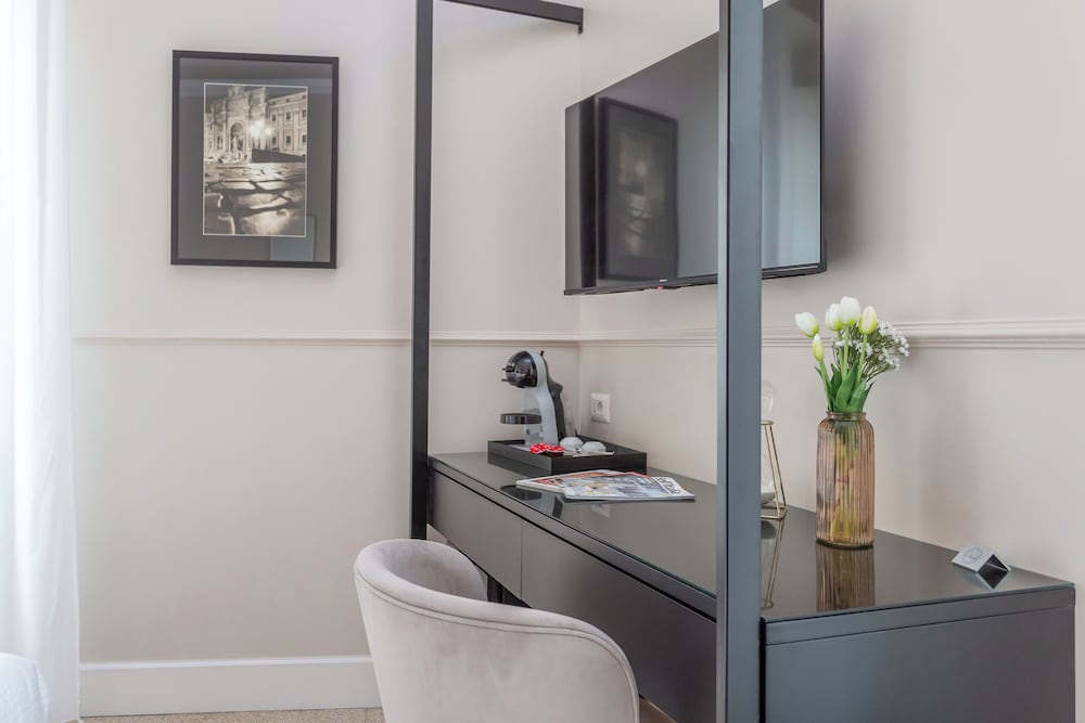 Daplace - La Mongolfiera Rooms in Navona