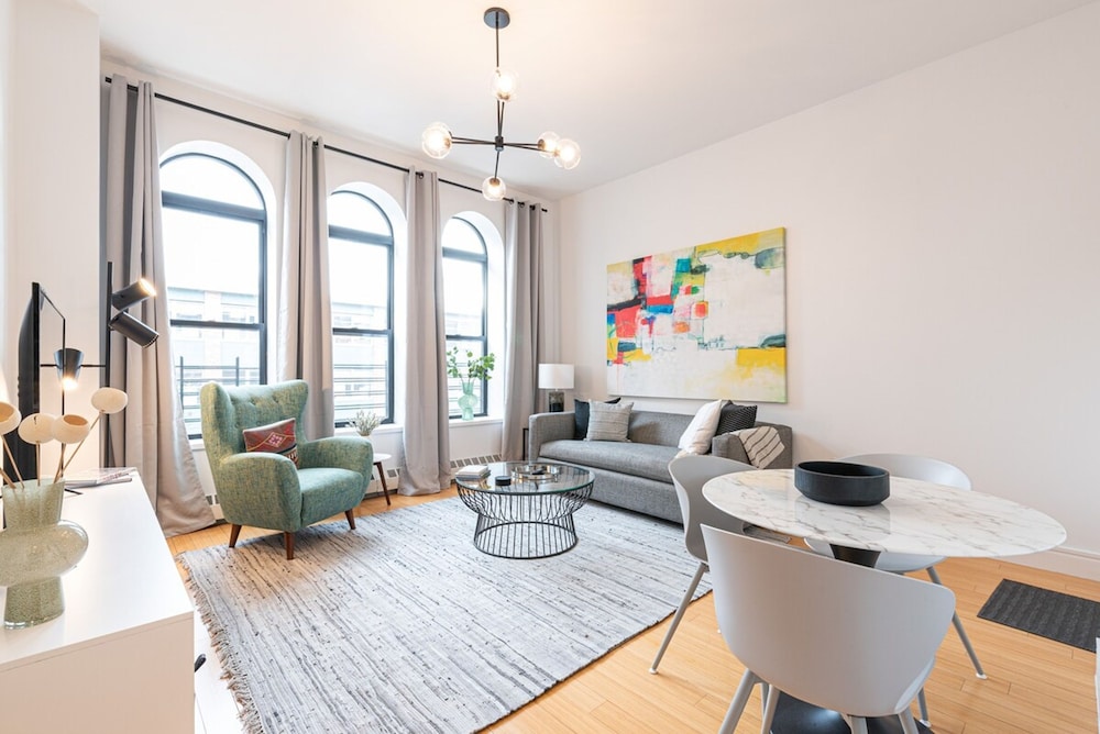 Cypress Court II by Rove Travel 1BR Harlem Apt