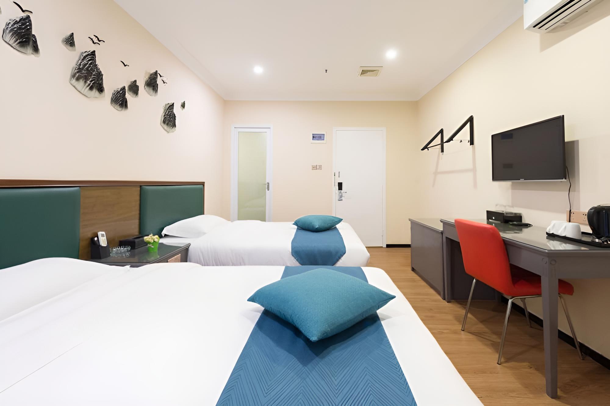 Huiyin Fashion Hotel