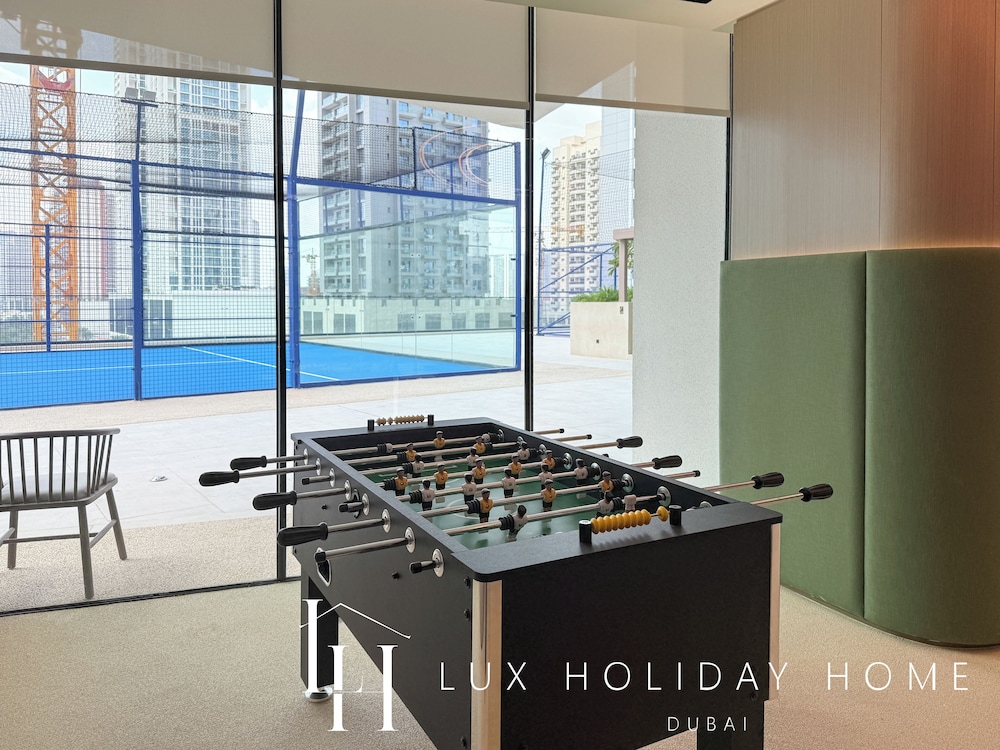 LUX The Phantom Sky Pool Suite