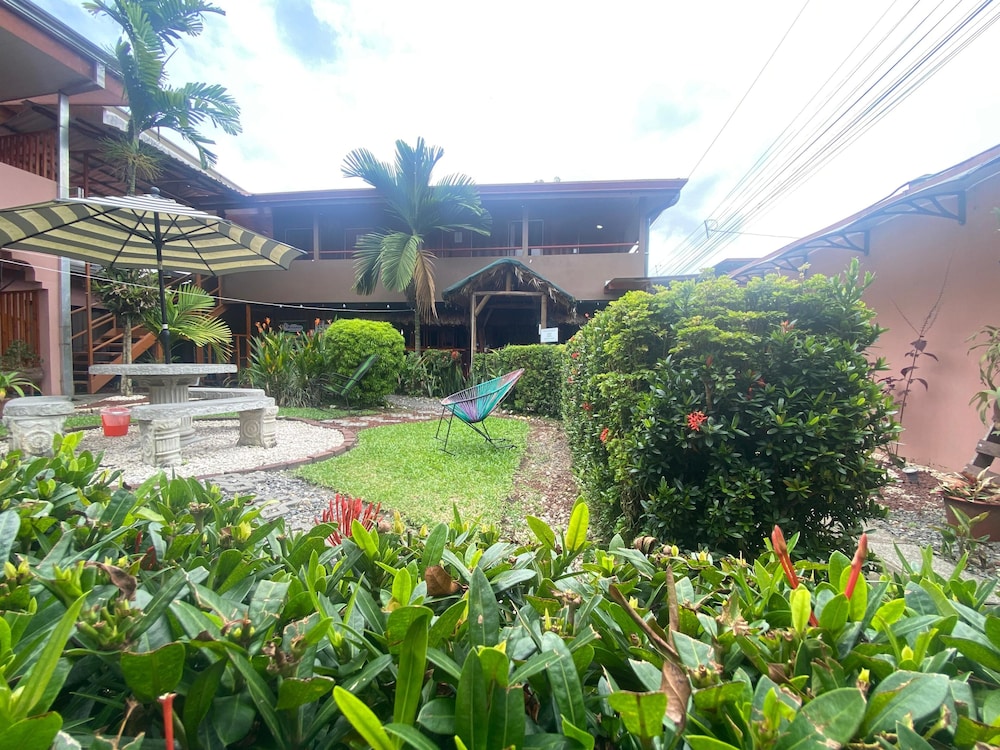 Hostel La Choza Inn