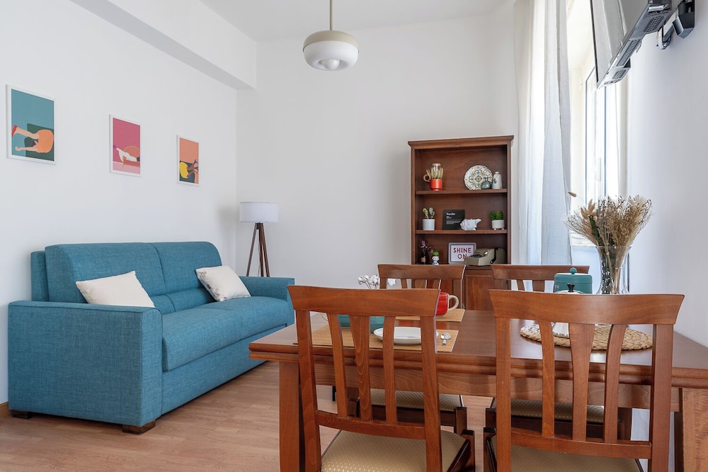 Ierone Apartment with Balcony by Wonderful Italy