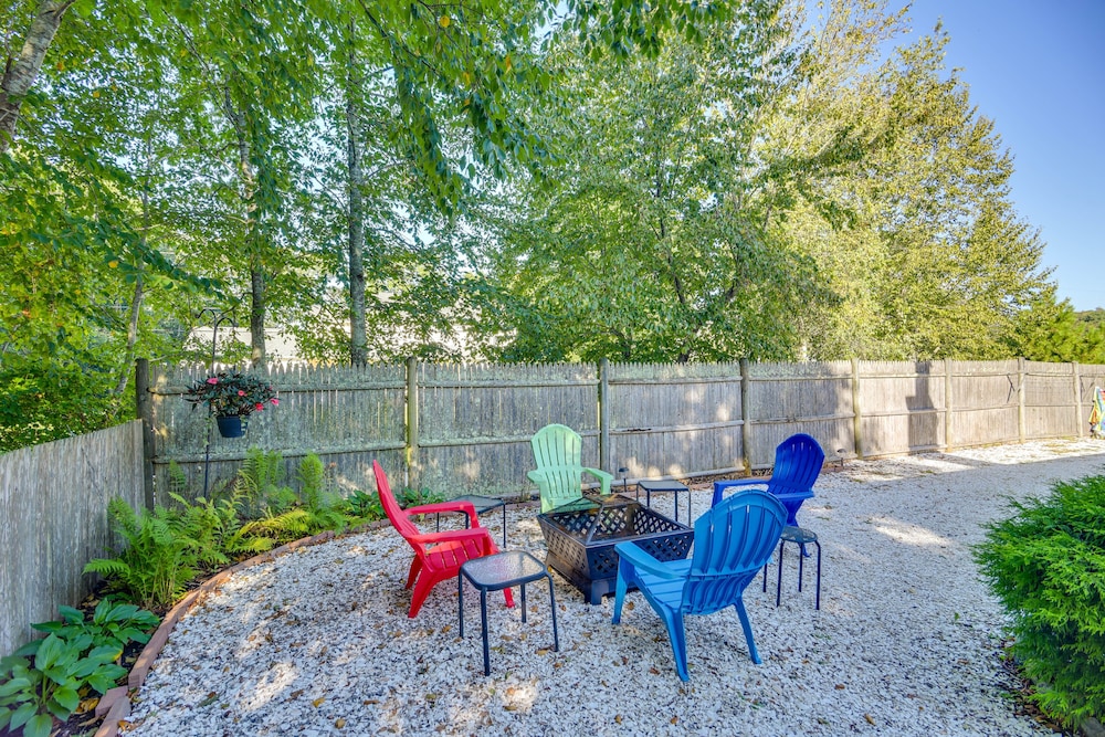 Westerly Vacation Home: Town Beach Access