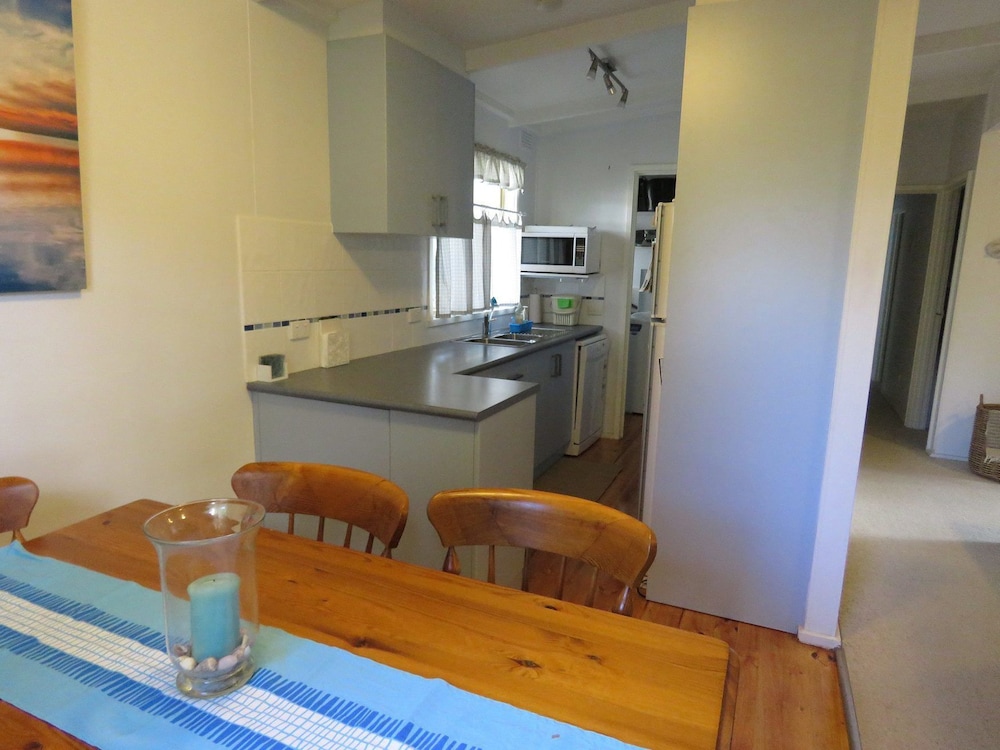 8 Ophir Cottage in Ventnor view 5