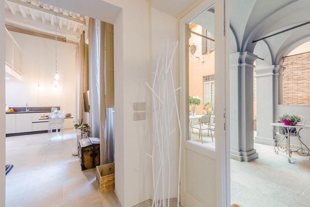 Cortile Moderno Apartment