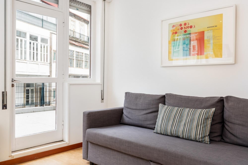 Feel Porto Stylish Flat I view 3
