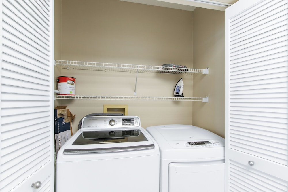 Windward Pointe 1506