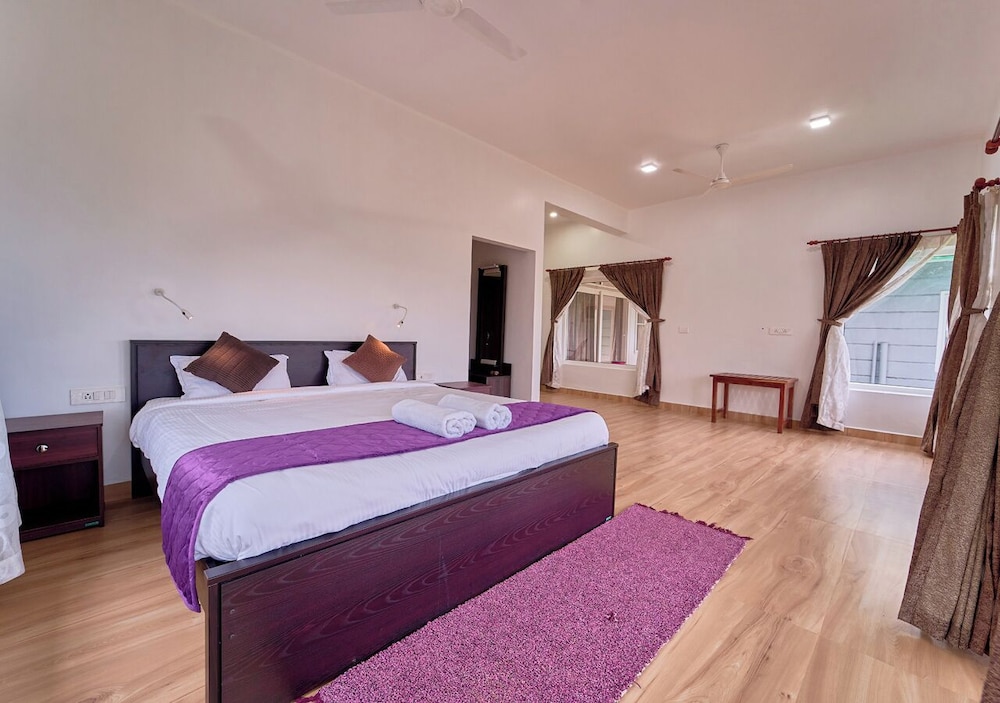 Priyas Villa Vagamon by VOYE HOMES