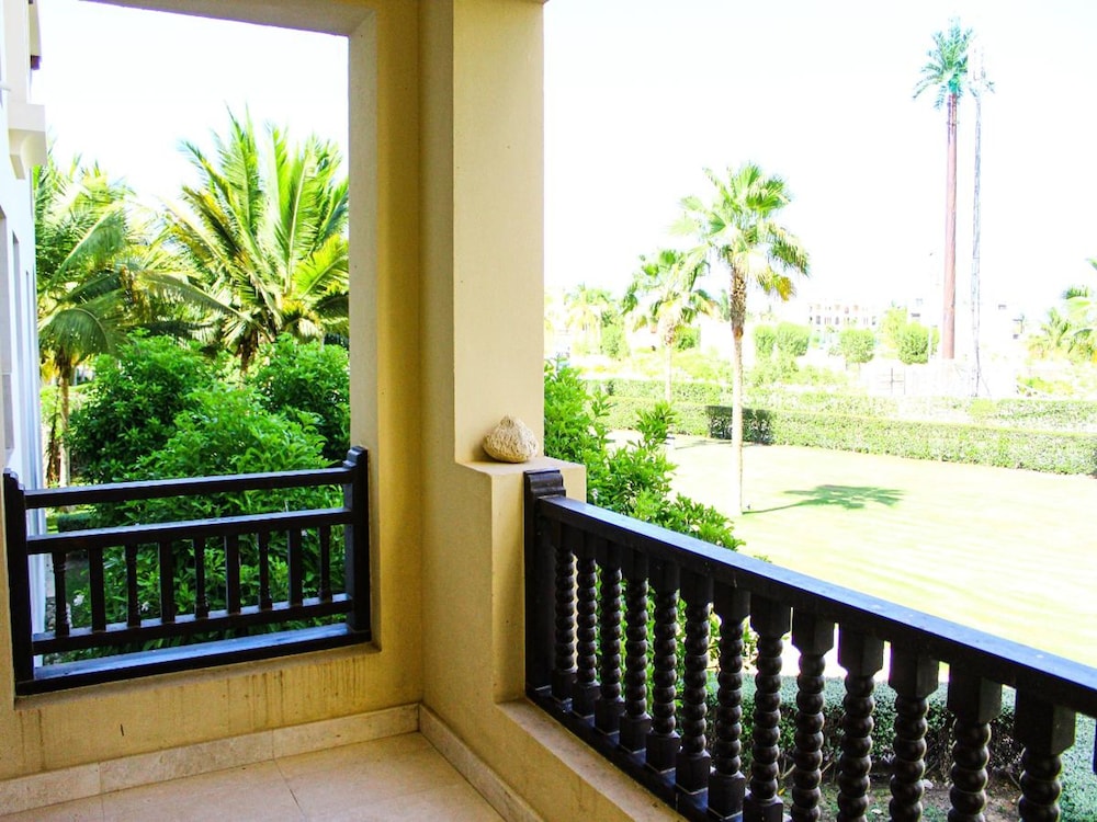 Calm Stays in Hawana Salalah