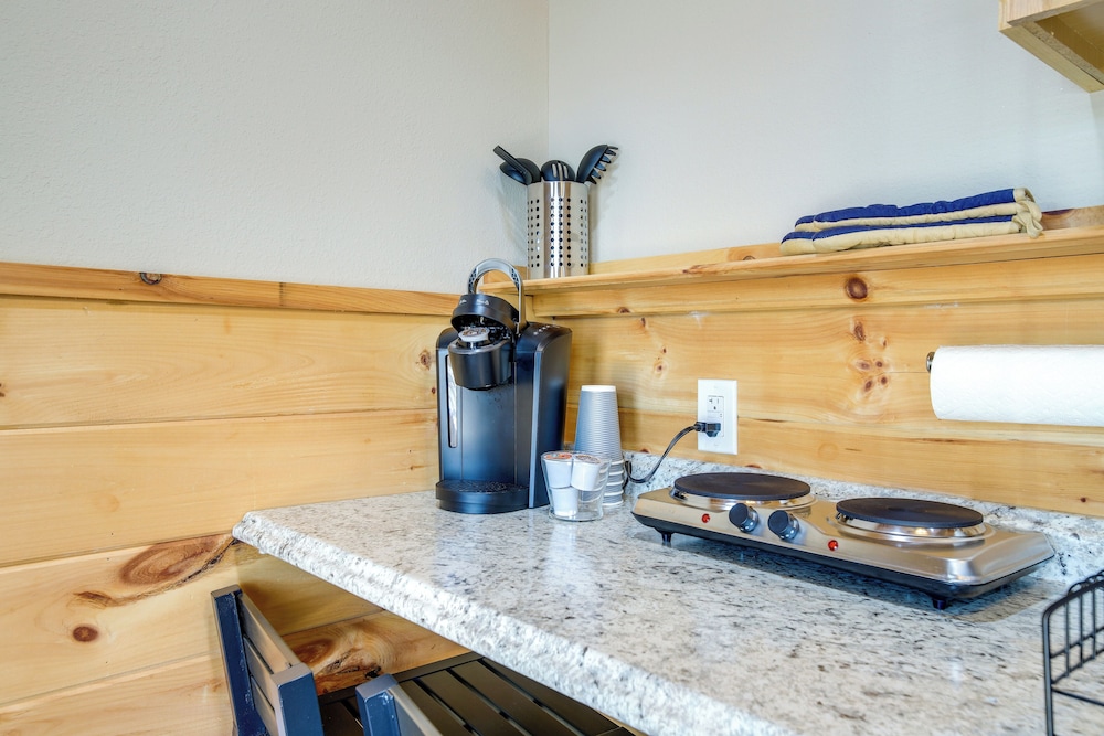 Near Hiking & Biking: Newport Cabin in the Smokies view 5
