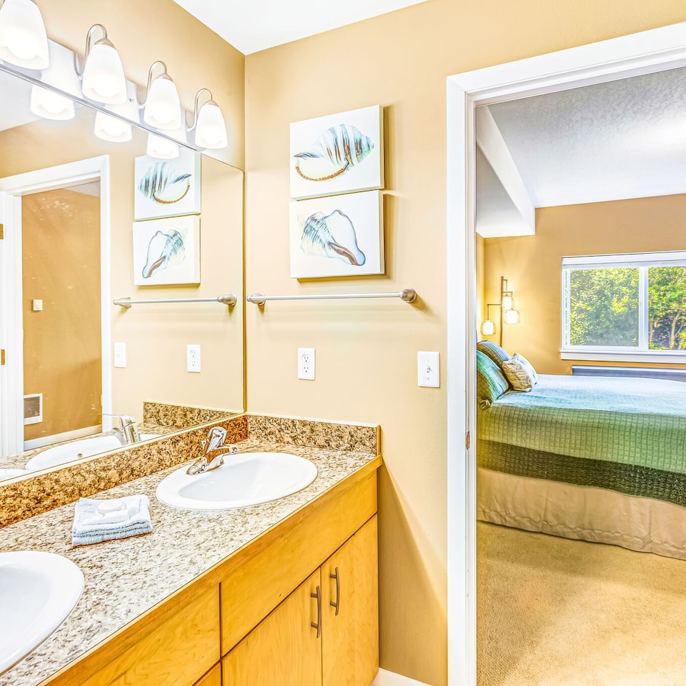 Dune Buggy Condo in Ocean Shores