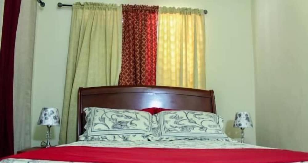 Hotel Tronco Inc
