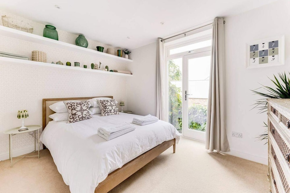 Luxury 3-bed Apartment in Central London