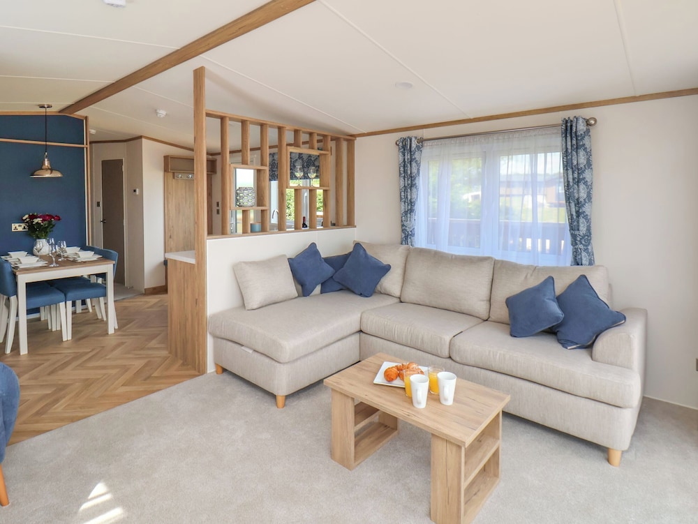 Juniper Lodge