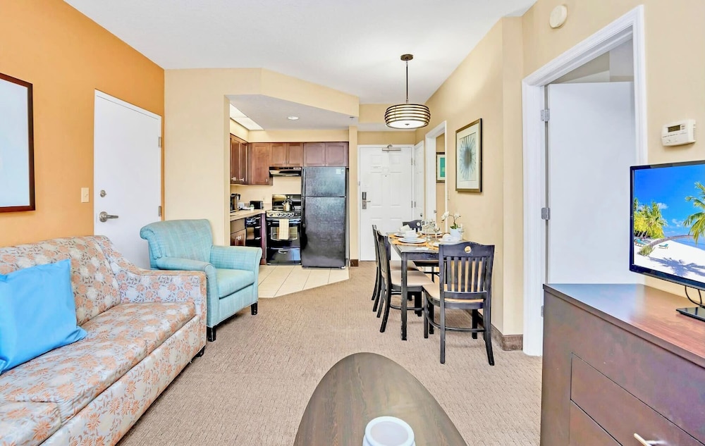 Inviting 1BR Apartment, 8 Mins to Universal Studios
