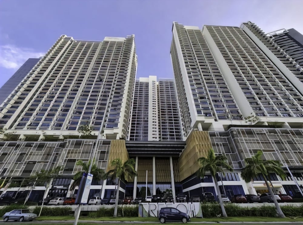 Trefoil @ Setia City Condotel