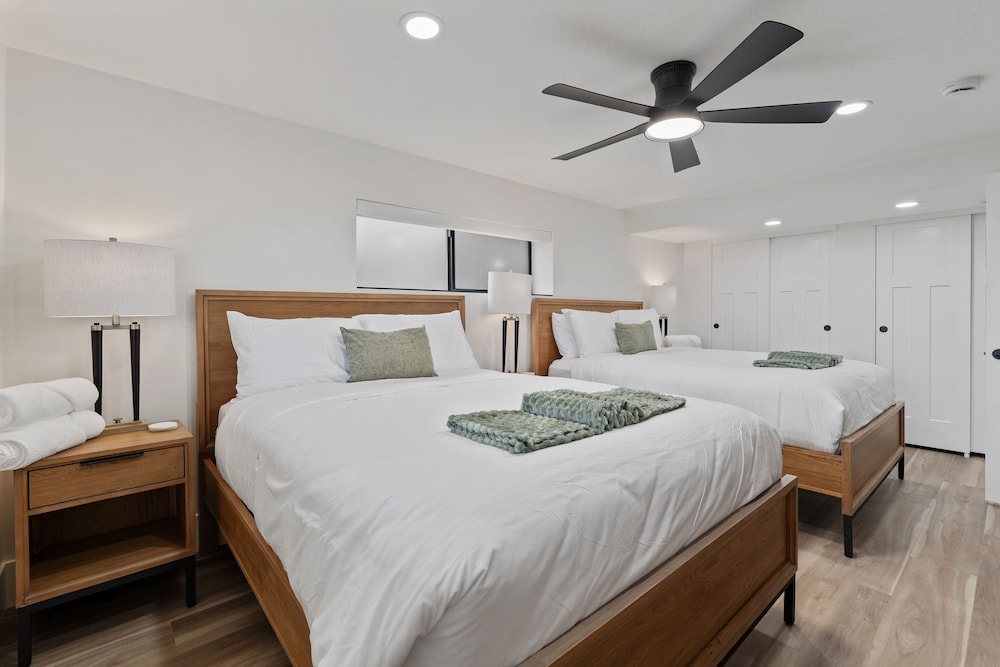 All-new Luxe Stay Views, Sauna & Hot Tub 7 Bedroom Villa