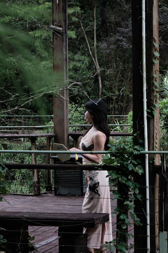 Miyue Shenzhen Tianlu Secret Wild Wizard Holiday Hotel