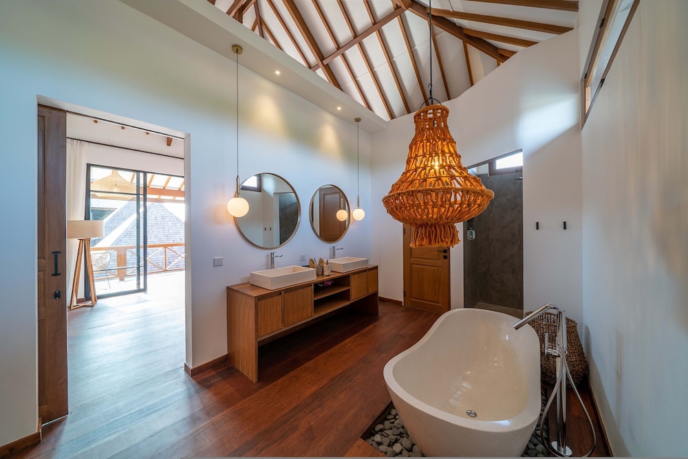 Villa Nusantara 5 by Alfred in Bali - Promo Luxury 4BD Pool Villa Pererenan Beach Caggu