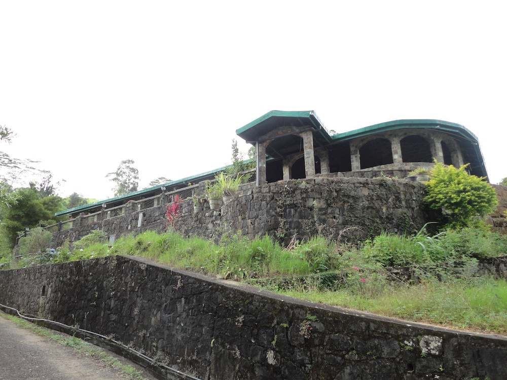 Castlereigh Holiday Bungalow