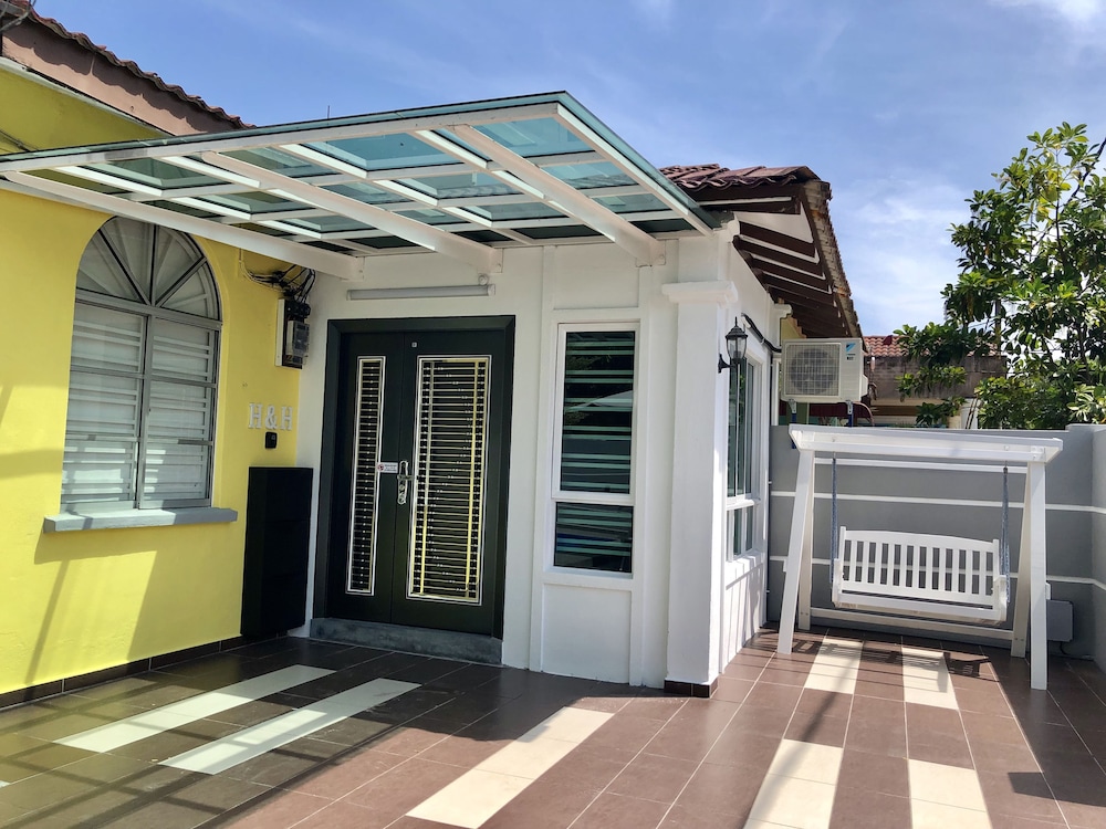 H & H Guesthouse 1