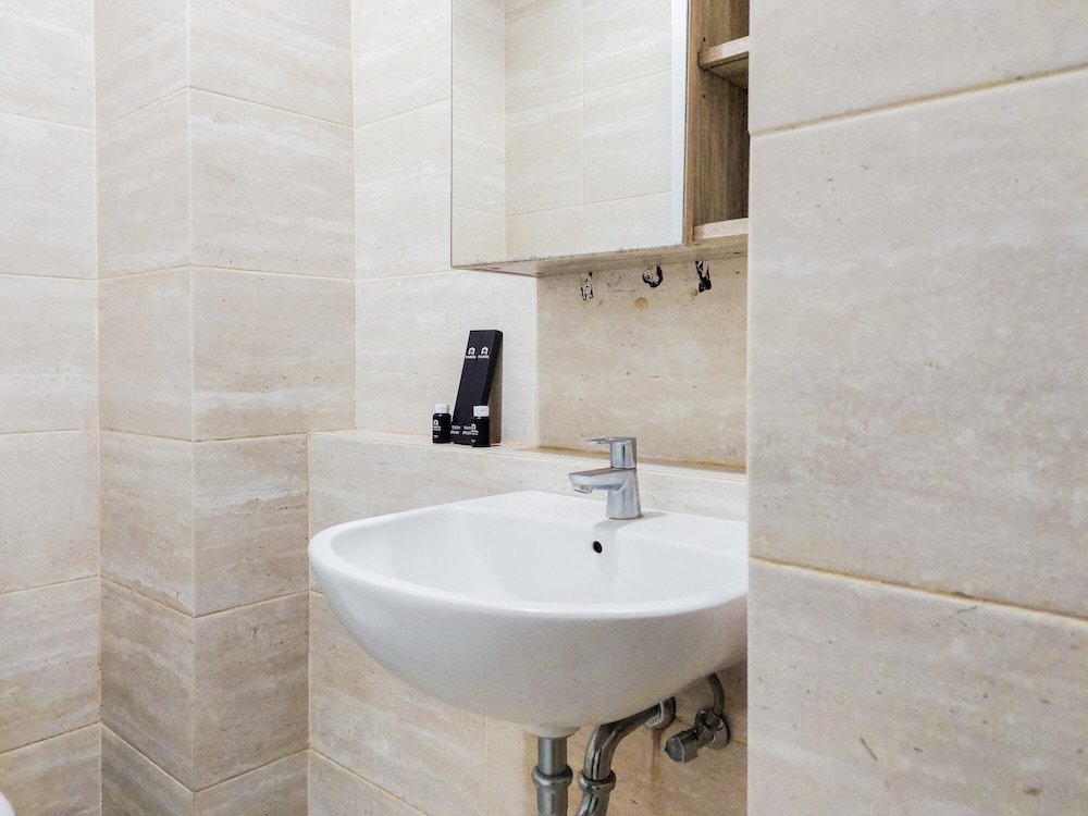 Comfort and Nice Studio Apartment at Springwood Residence