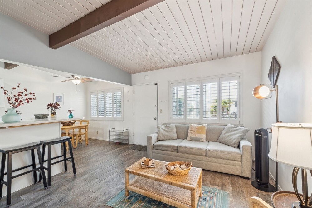 Beautiful 1 Bed Beach Condo #224 1 Bedroom Condo by Sunset Shores Condominiums