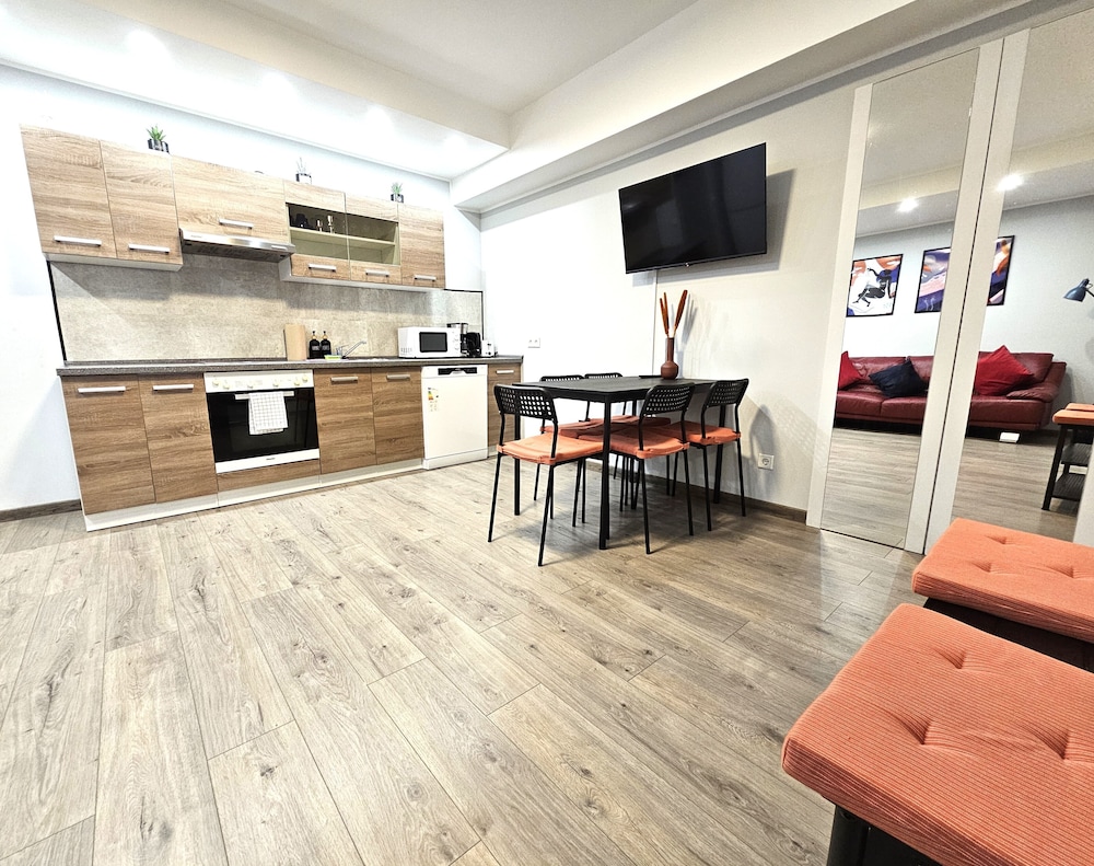 Airport Messe Apartments
