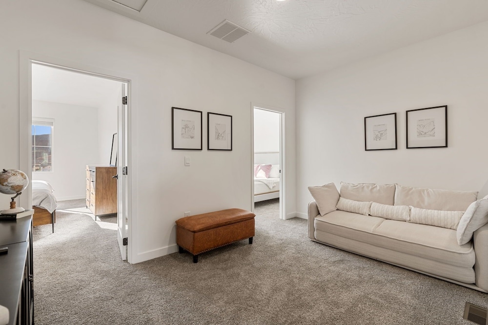 Desert Retreat Near Sand Hollow 4 Bedroom Townhouse