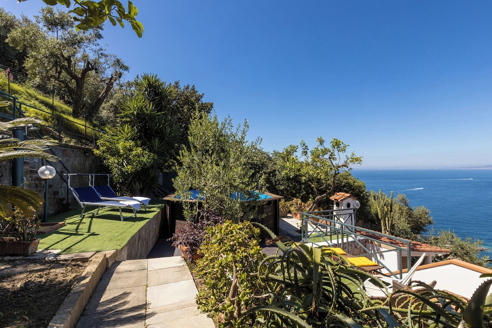 Villa Panorama With Private Pool & View
