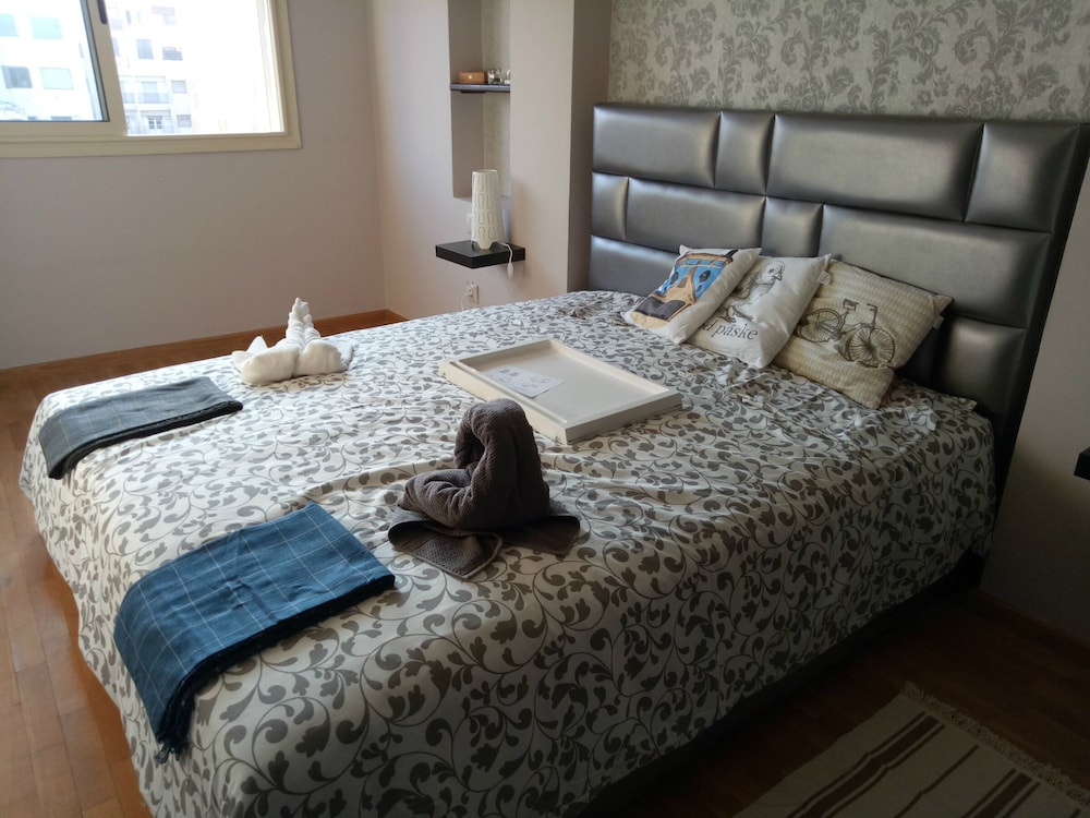 Apartment With Terrace view 4
