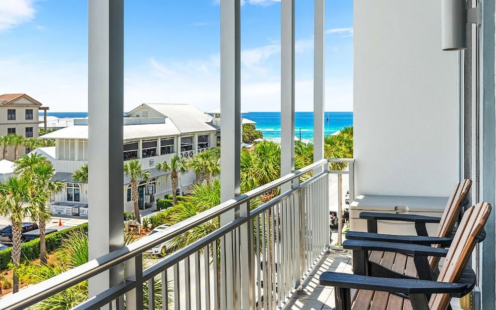 Six Palms 4A
