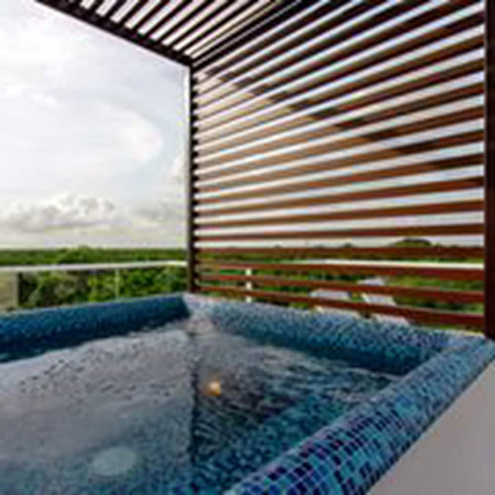 Cancun Vacations - Luxury Ocean View Penthouse Riviera Maya - Property Image 5
