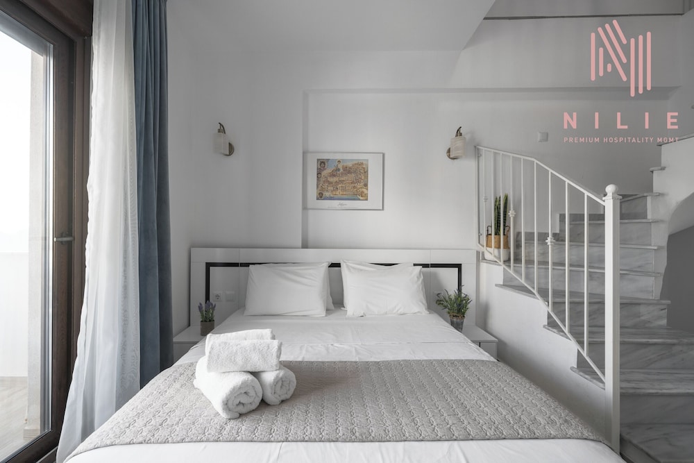 Azur Residences, Nilie Hospitality MGMT