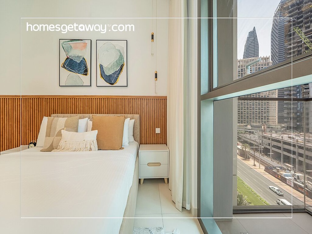Chic 1BR Burj Crown Boulevard View