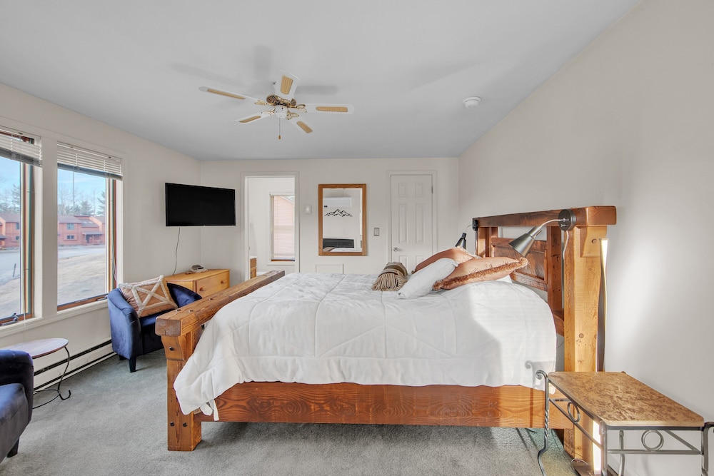 Little Cloud 10m Retreat With Adirondack Charm 1 Bedroom Townhouse by The Summit at Gore Mountain