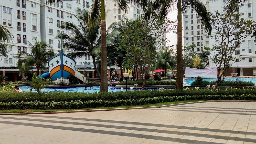 Modern 2BR Green Palace Kalibata City Apartment