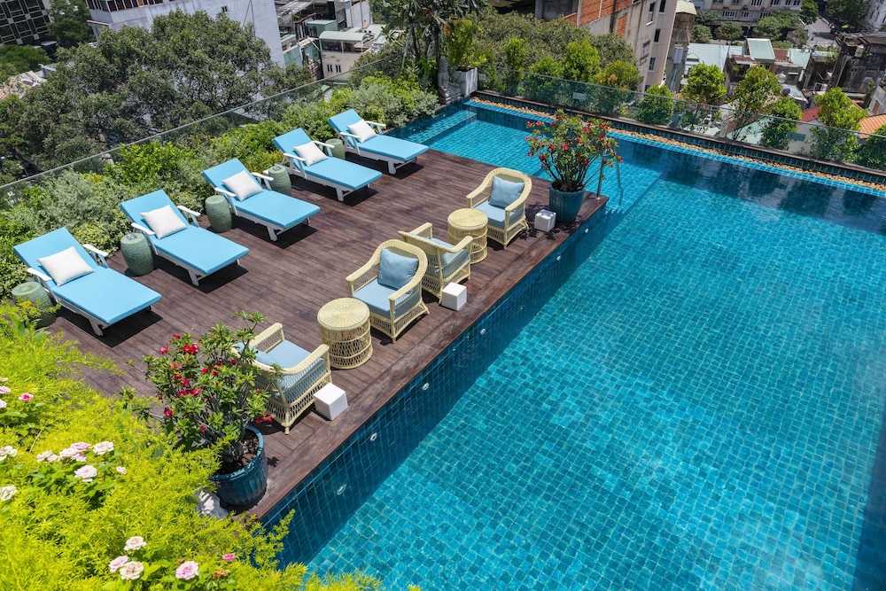 Au Lac Charner Hotel 26