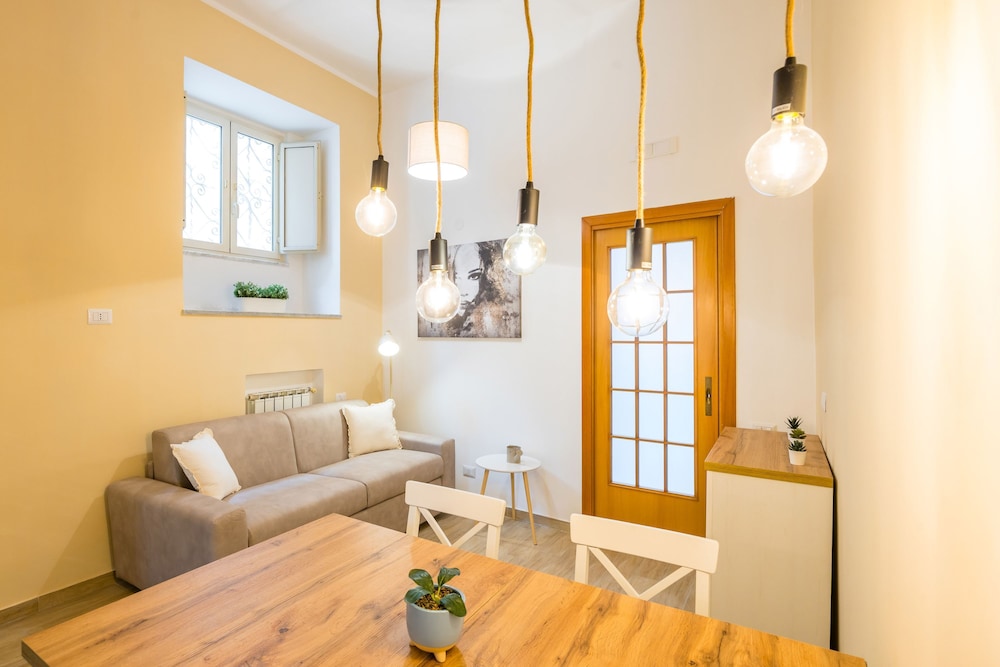Smooth Vibes at Chiaia by Napoliapartments