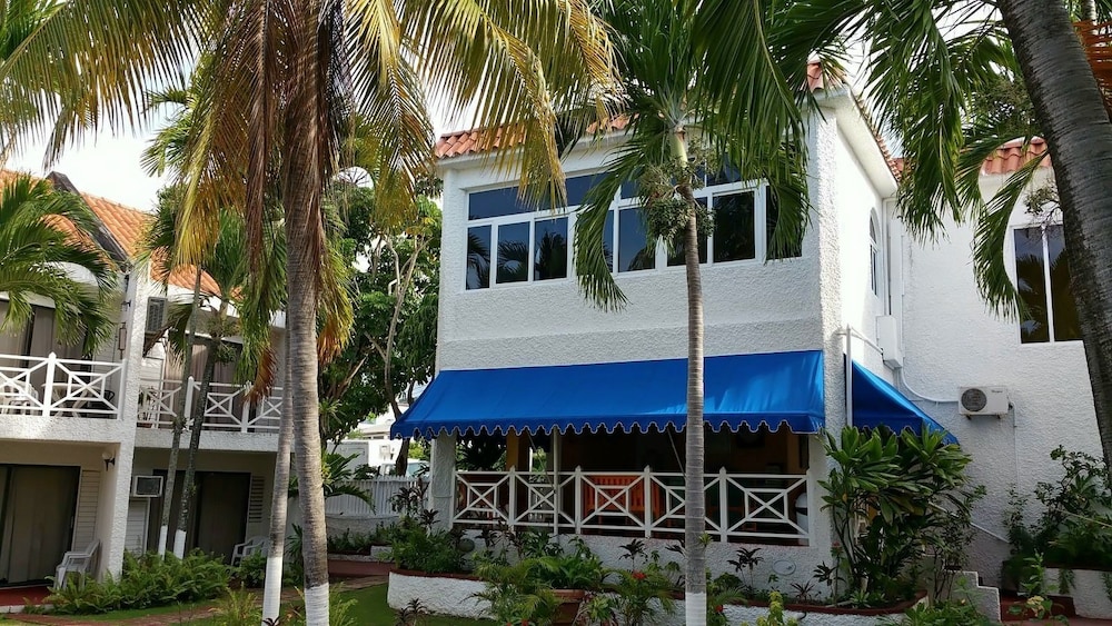 Ocho Rios Beach Resort at ChrisAnn