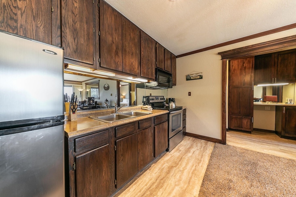 247 Bldg C 1 Bedroom Condo