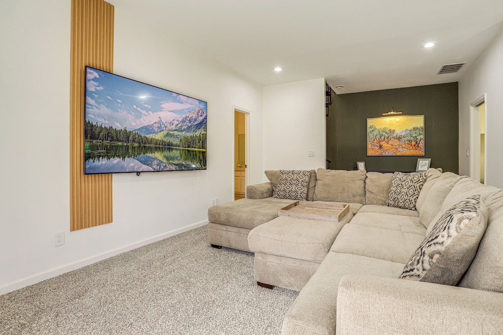 Serenity Now: Big Canoe Mountain Home!