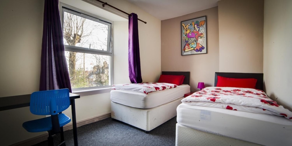 Russell Scott Hostel