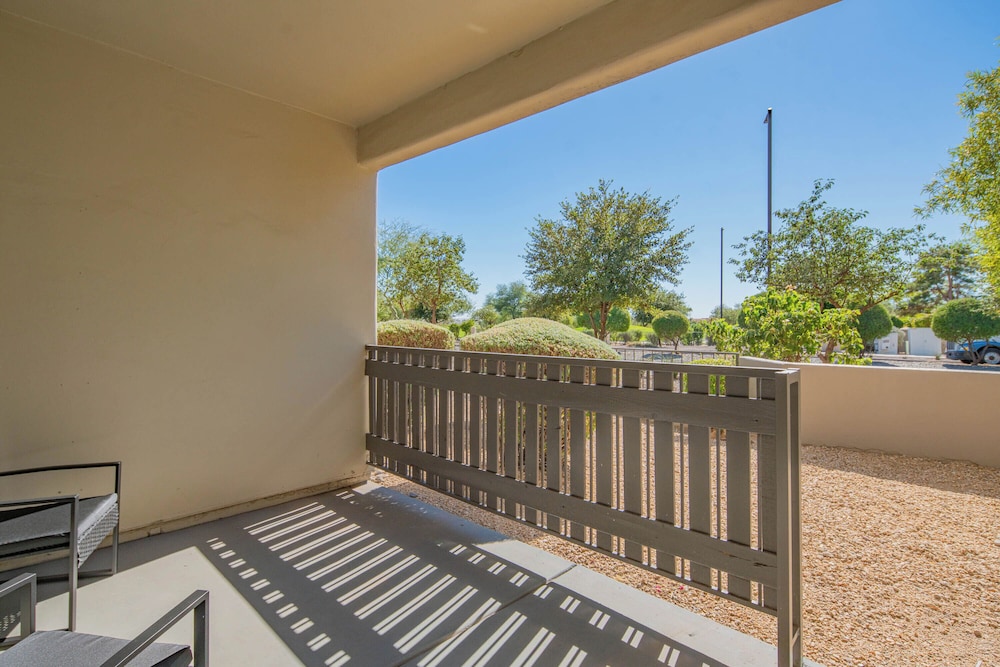 ROVE LIVING/KL - Hideaway North Scottsdale