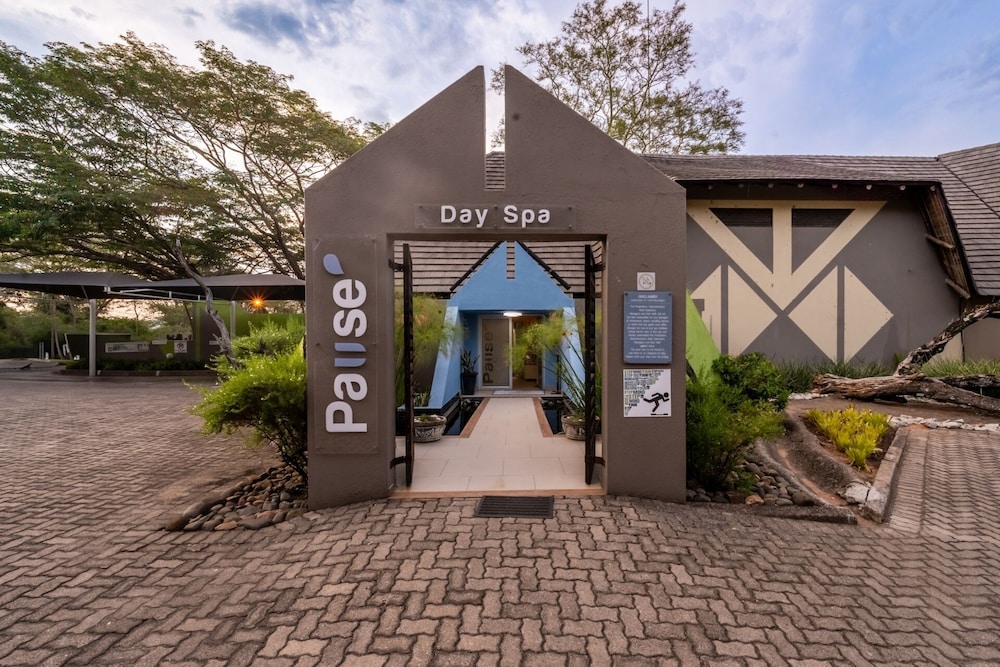 First Group Sanbonani Resort