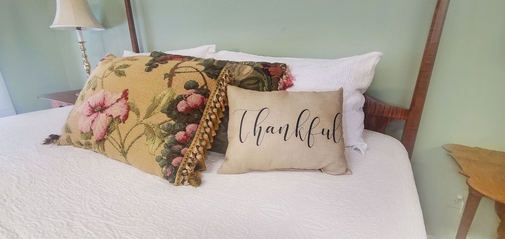 The Old Orchard Home Is Surrounded By A Small Apple Orchard, Large Meadows, And A Private Pond 5 Bedroom Home by RedAwning view 2