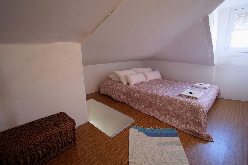 House Lisbon Apartment Alfama view 2