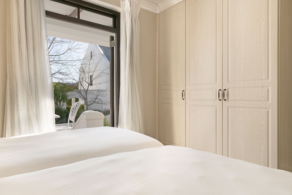Winelands Golf Lodges at De Zalze